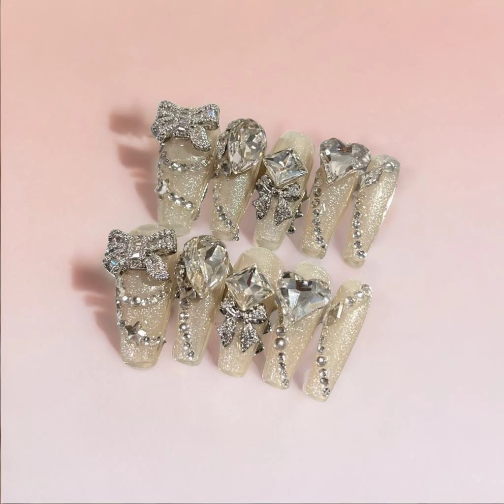Lustrous Jelly Glam - 3D Press-On Nail