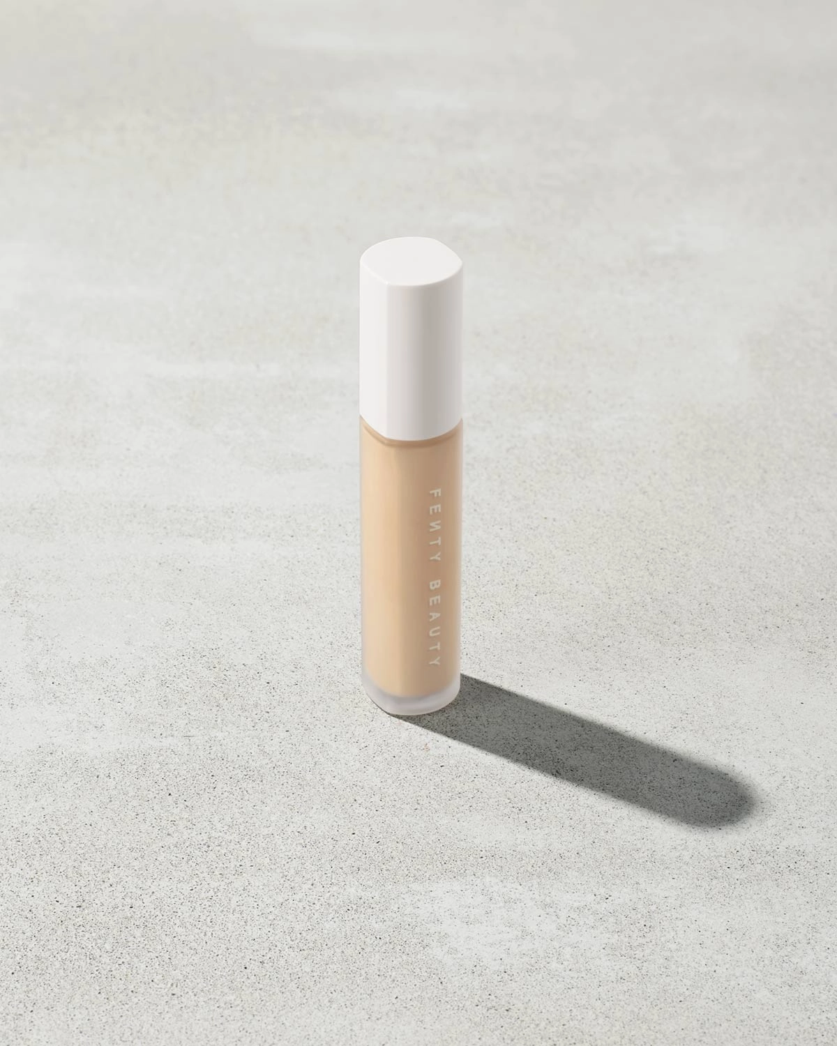 Pro Filt'r Instant Retouch Concealer — #180