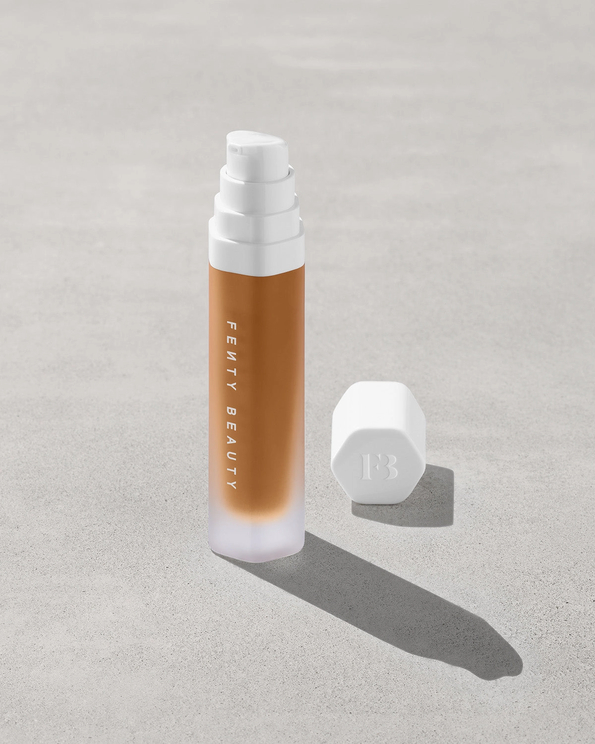 Soft'lit Naturally Luminous Longwear Foundation — 400