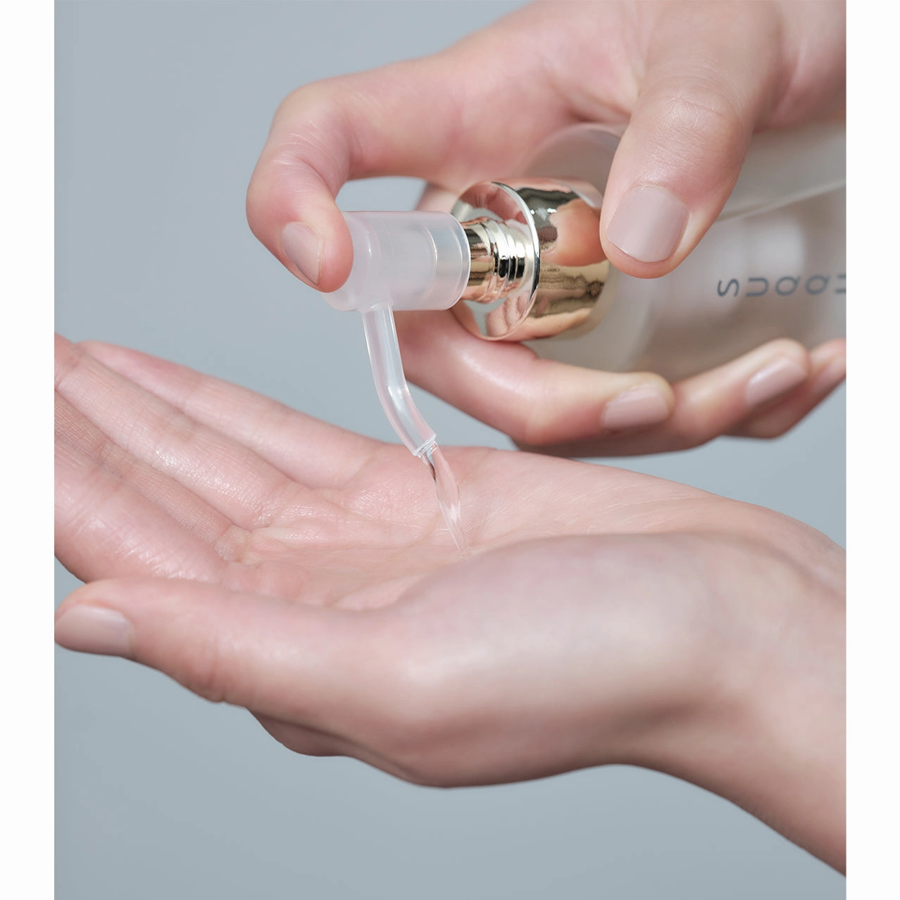 SUQQU Smooth Clear Cleansing Oil